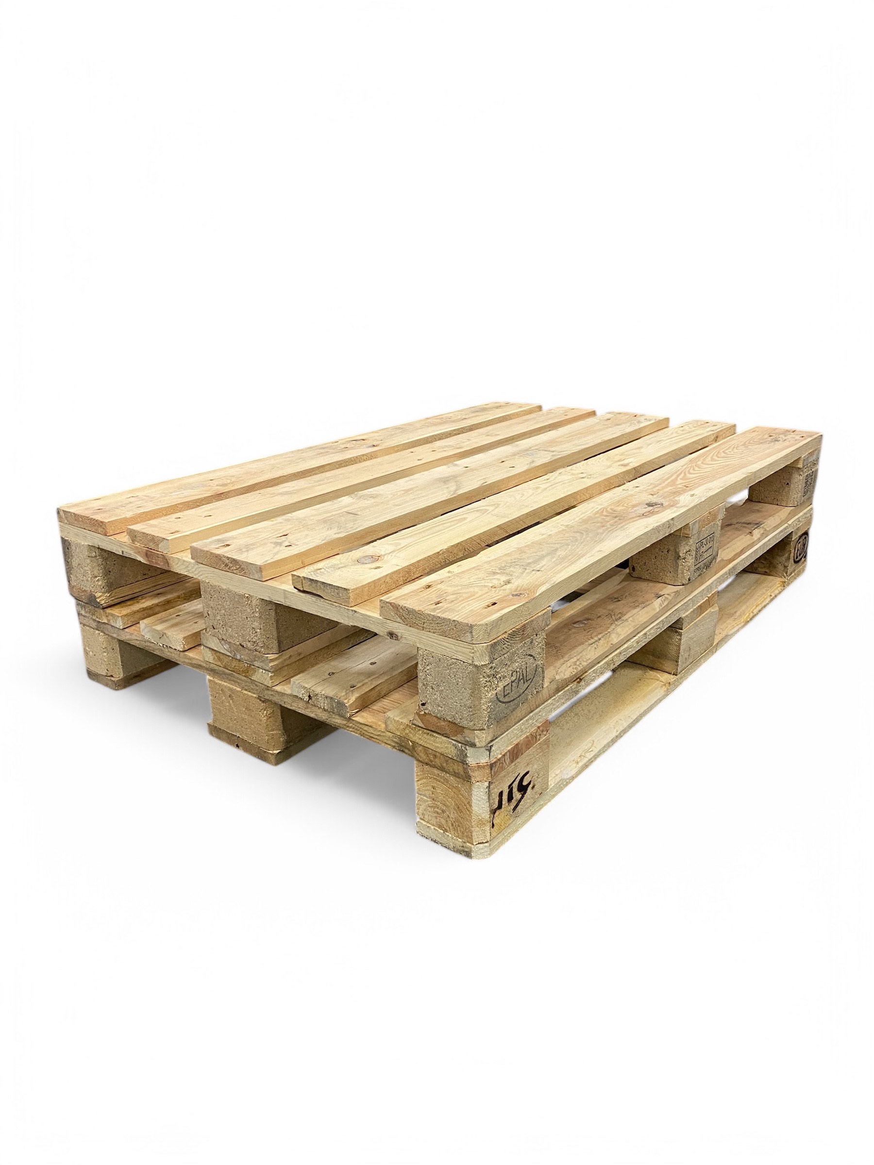 COUCHTISCH AUS PALETTEN