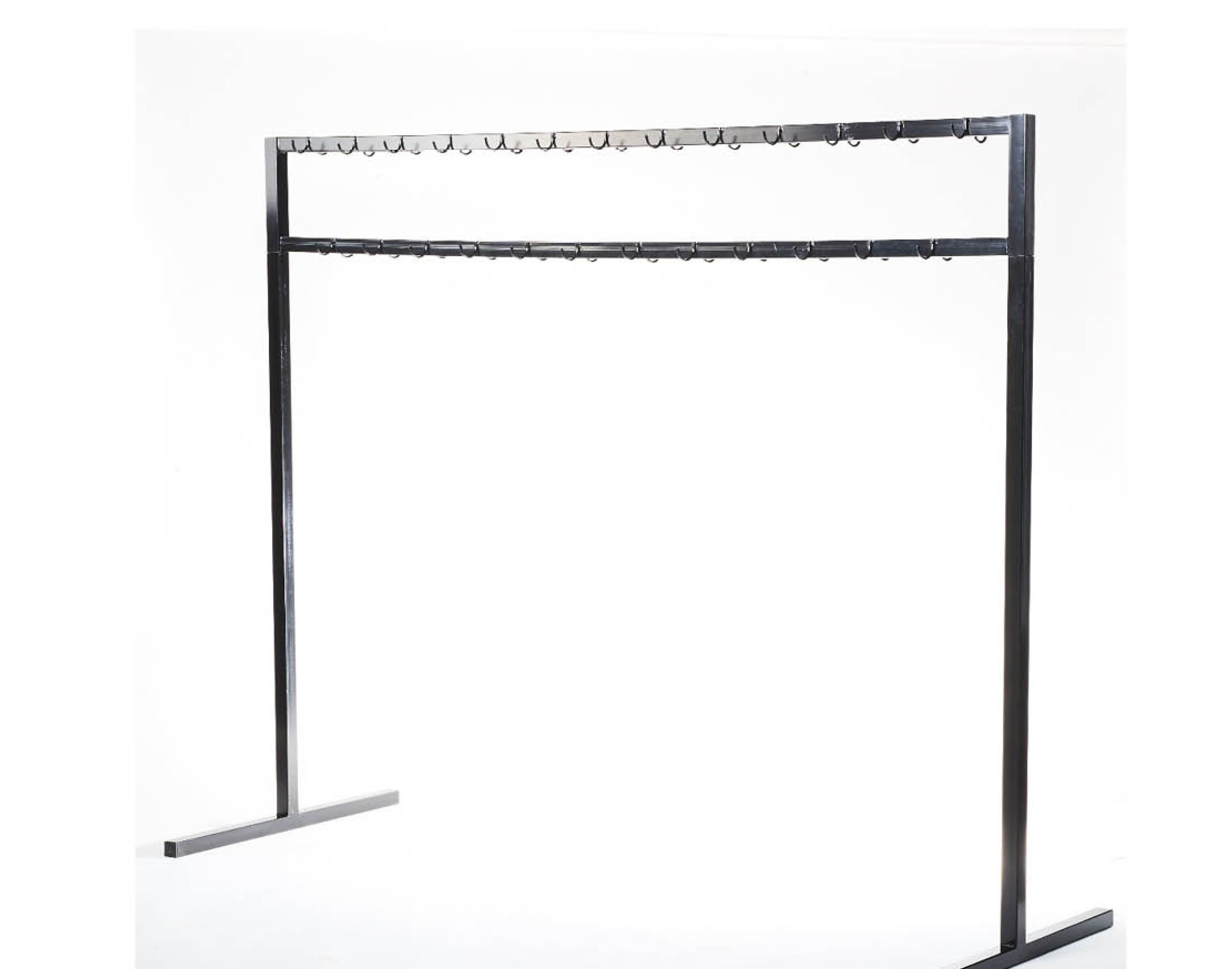 GARDEROBENSTANDER MIT HAKEN